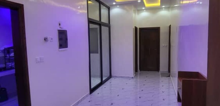 APPARTEMENT MEUBLE F2 A NGOR